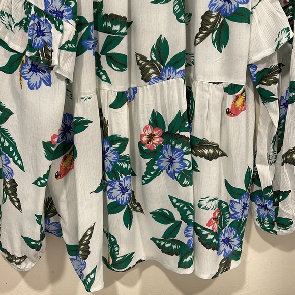 Old Navy top. XXL - Picture 7 of 8